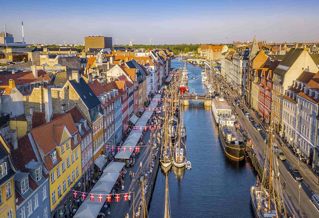 Crossing Oceans: Tips for a Smooth Arrival on International Flights to Copenhagen