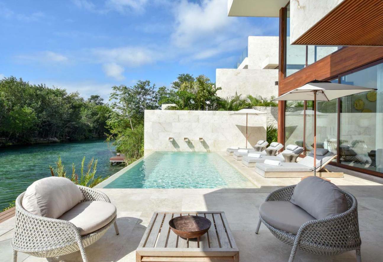 Exploring Playa del Carmen’s Luxury Resorts: Where Dreams Unfold