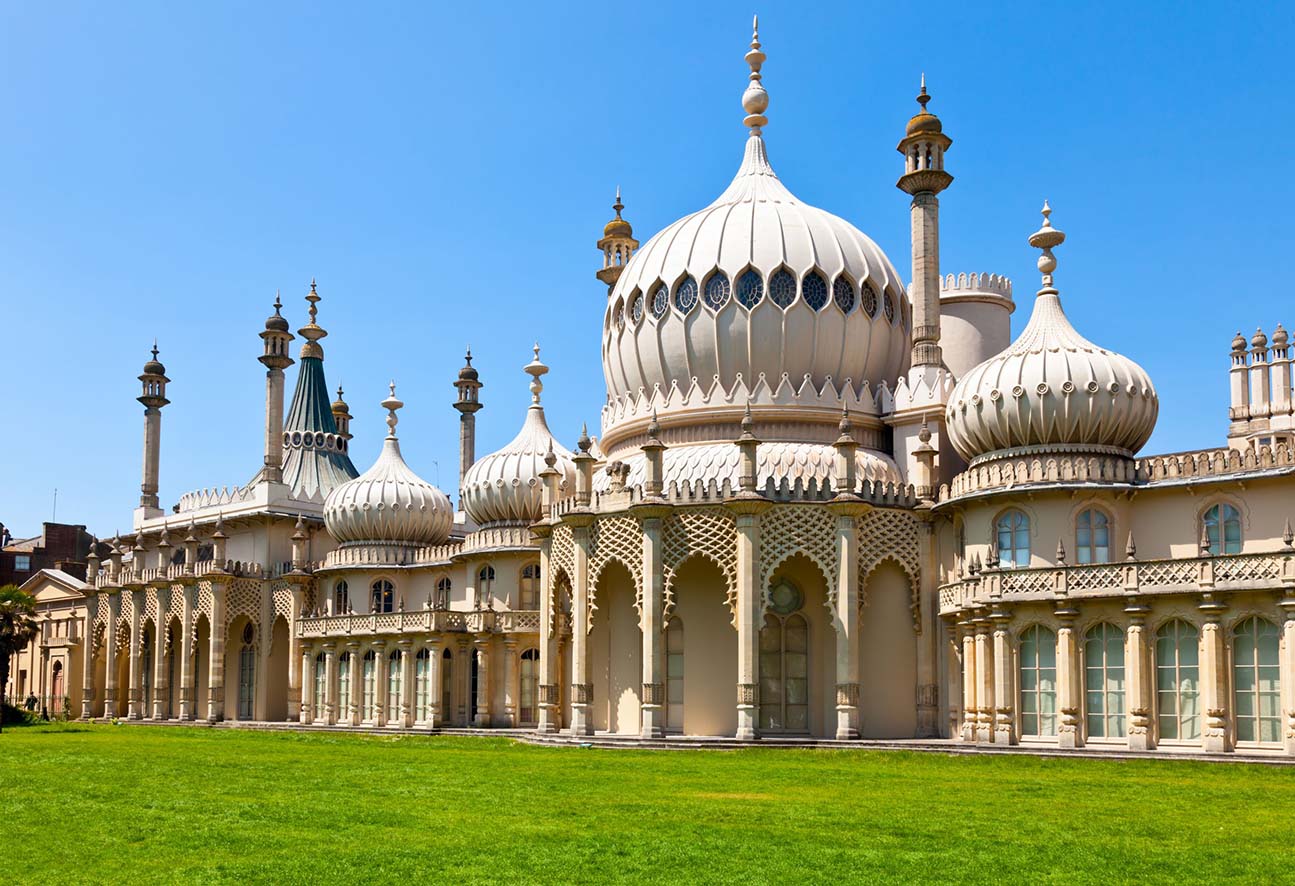 Artistic Allure: Immersing in Brighton’s Cultural Tapestry