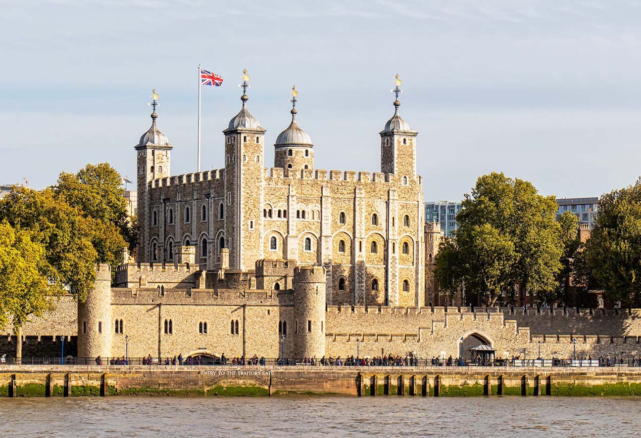 A Magical Journey Through London’s Timeless Landmarks and Monuments